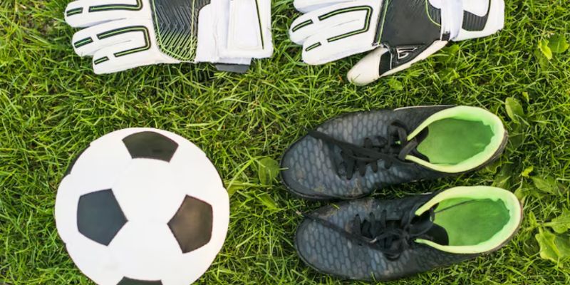 Nguyên nhân chấn thương cơ háng khi đá bóng